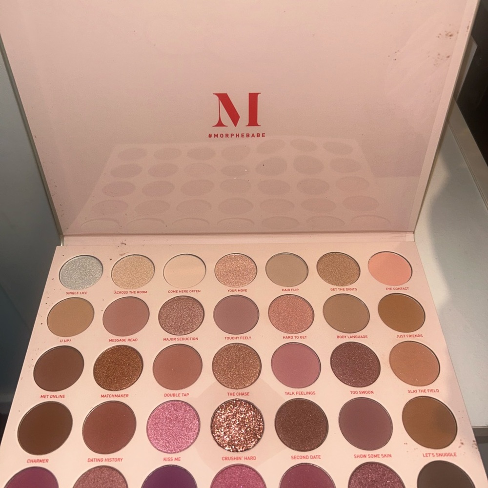 Morphe Eyeshadow Palette - Pink, Brown, and Gold Hues